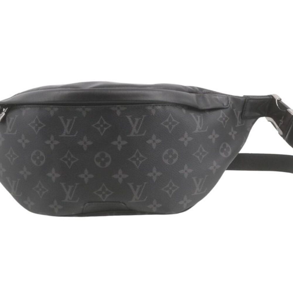 LOUIS VUITTON Discovery Bumbag M46035 Black Monogram Eclipse Body Bag for Men